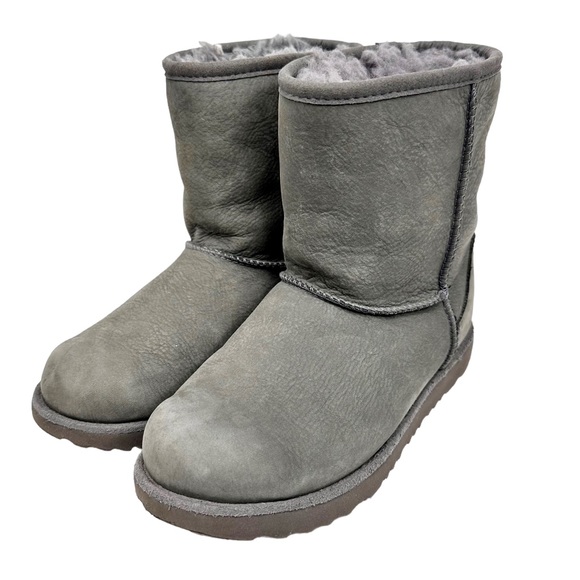 UGG Other - UGG Classic Short Boots Grey Gray Big Kid SZ 4 = Women’s SZ 6 EU 36